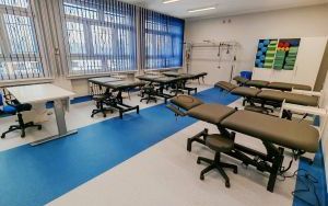 Nowa pracownia na kierunku technik masażysta i opiekun medyczny (6)